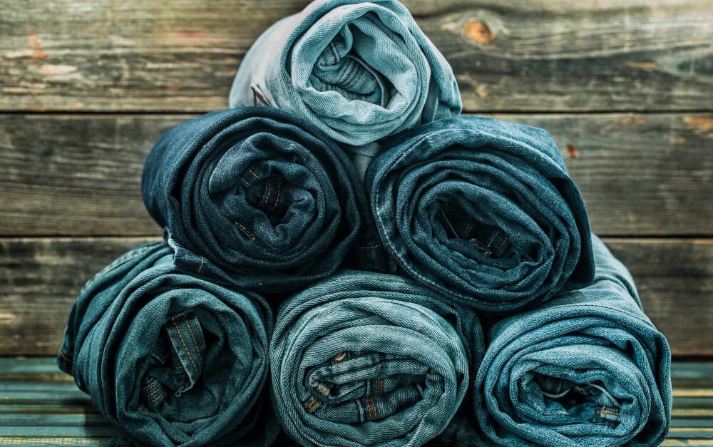 Denim - co to znaczy? Wszystko, co warto wiedzieć o tym materiale
